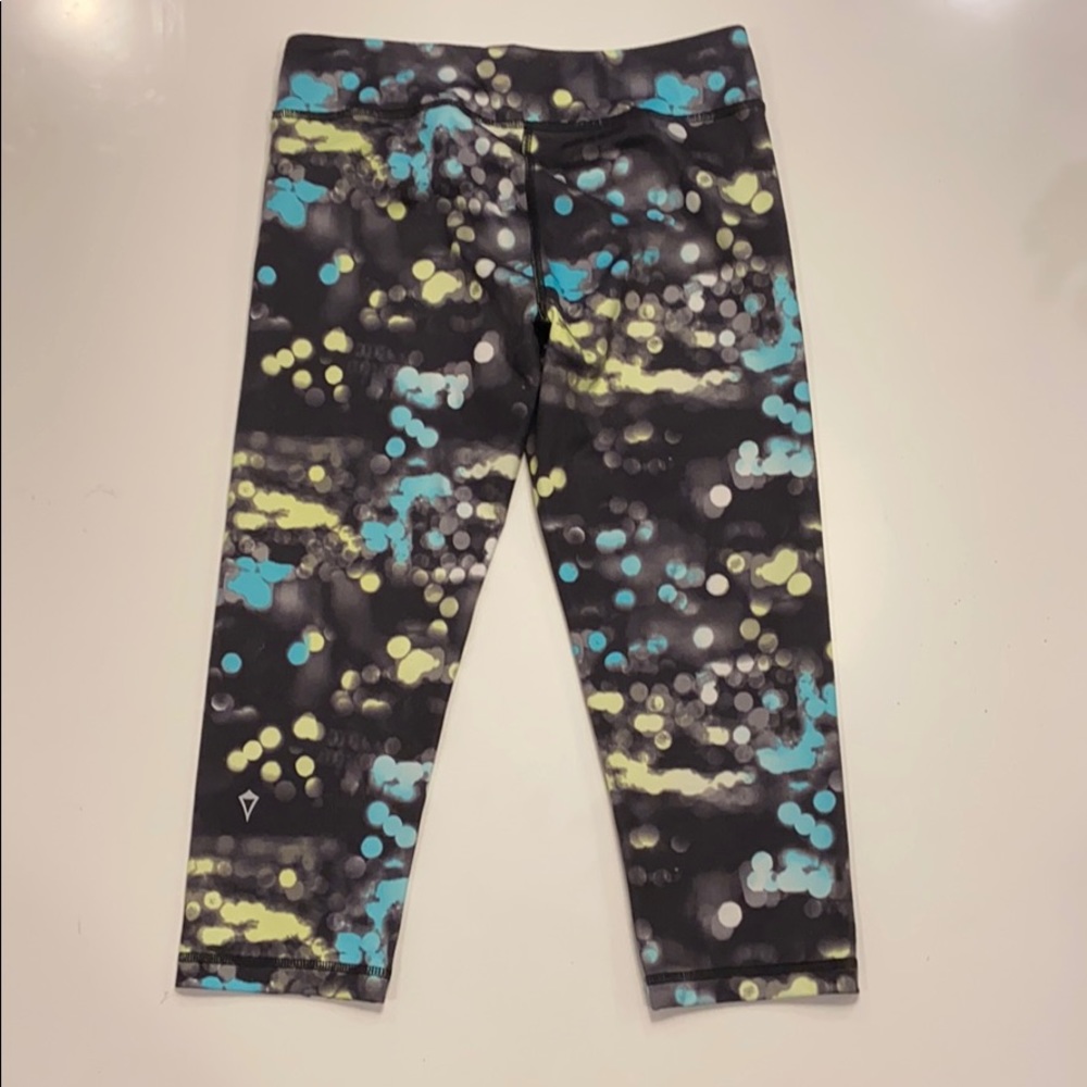 Ivivva capris - Picture 2 of 3